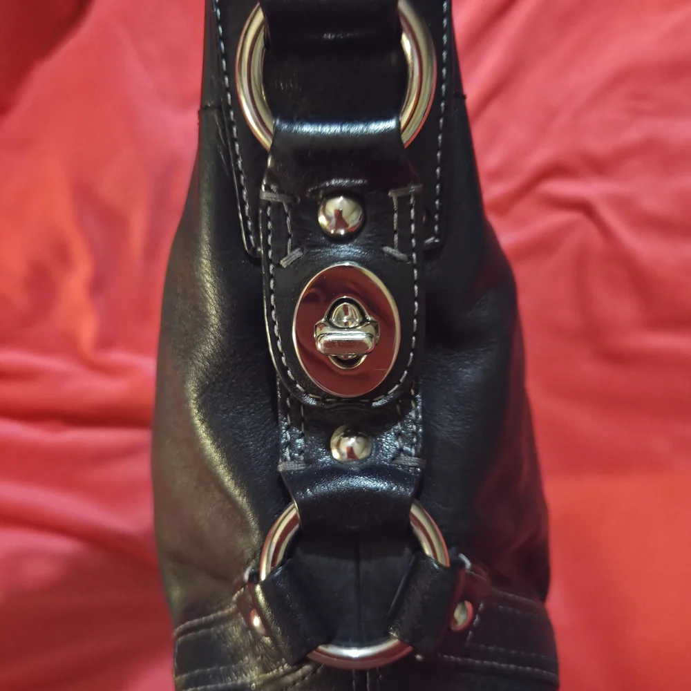 VINTAGE COACH Black Leather Carly Bag - Picture 4 of 16